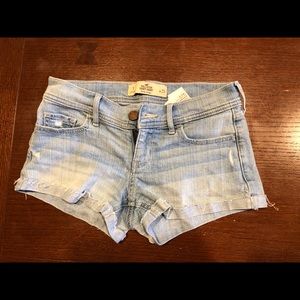 *SIZE 1* Hollister shorts